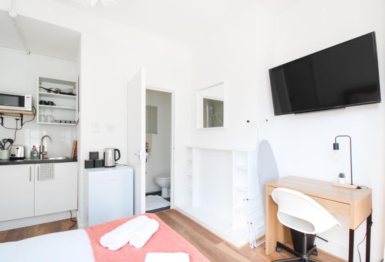 Appartamento Lovely Studio Flats In Hackney Londra Esterno foto