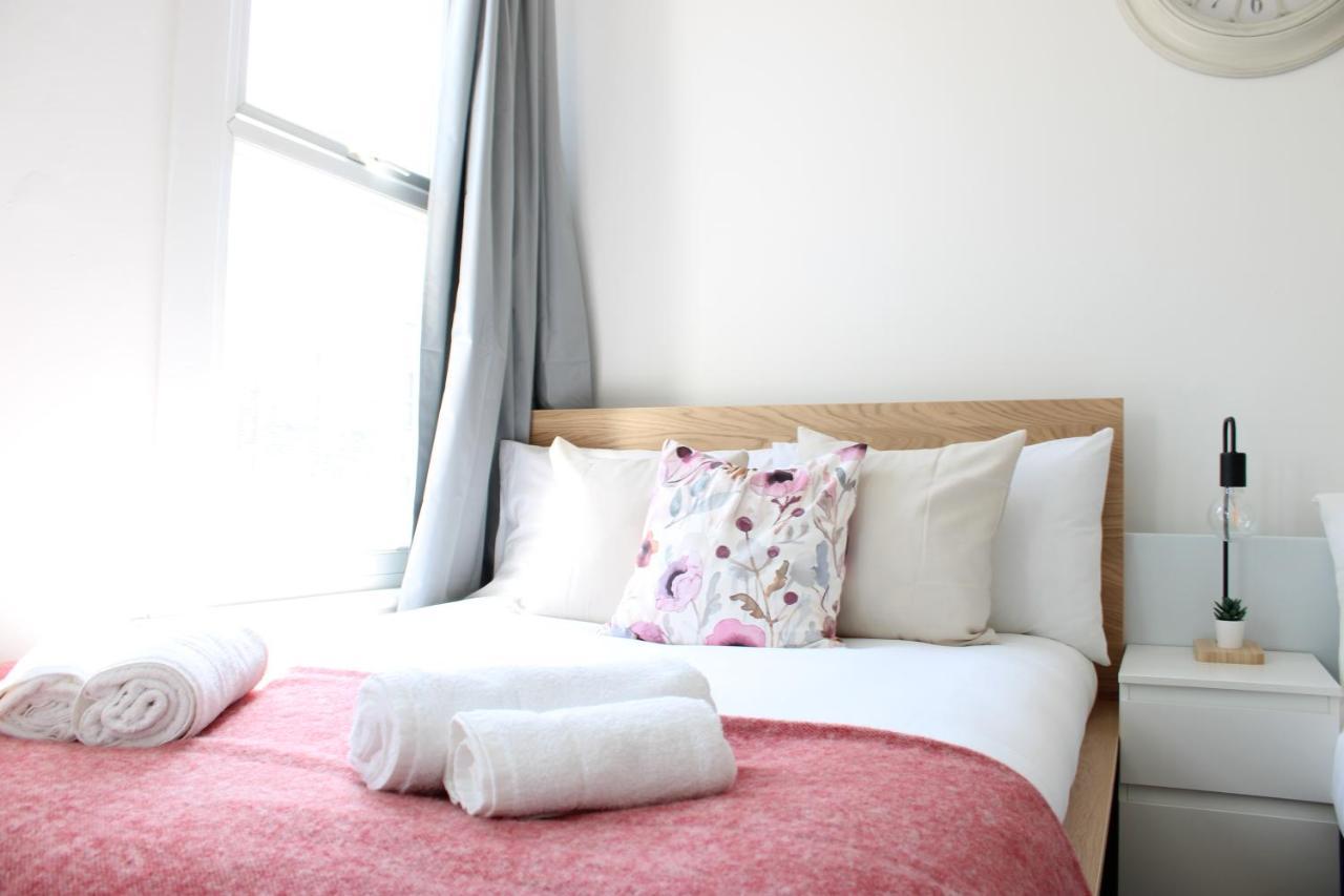 Appartamento Lovely Studio Flats In Hackney Londra Esterno foto