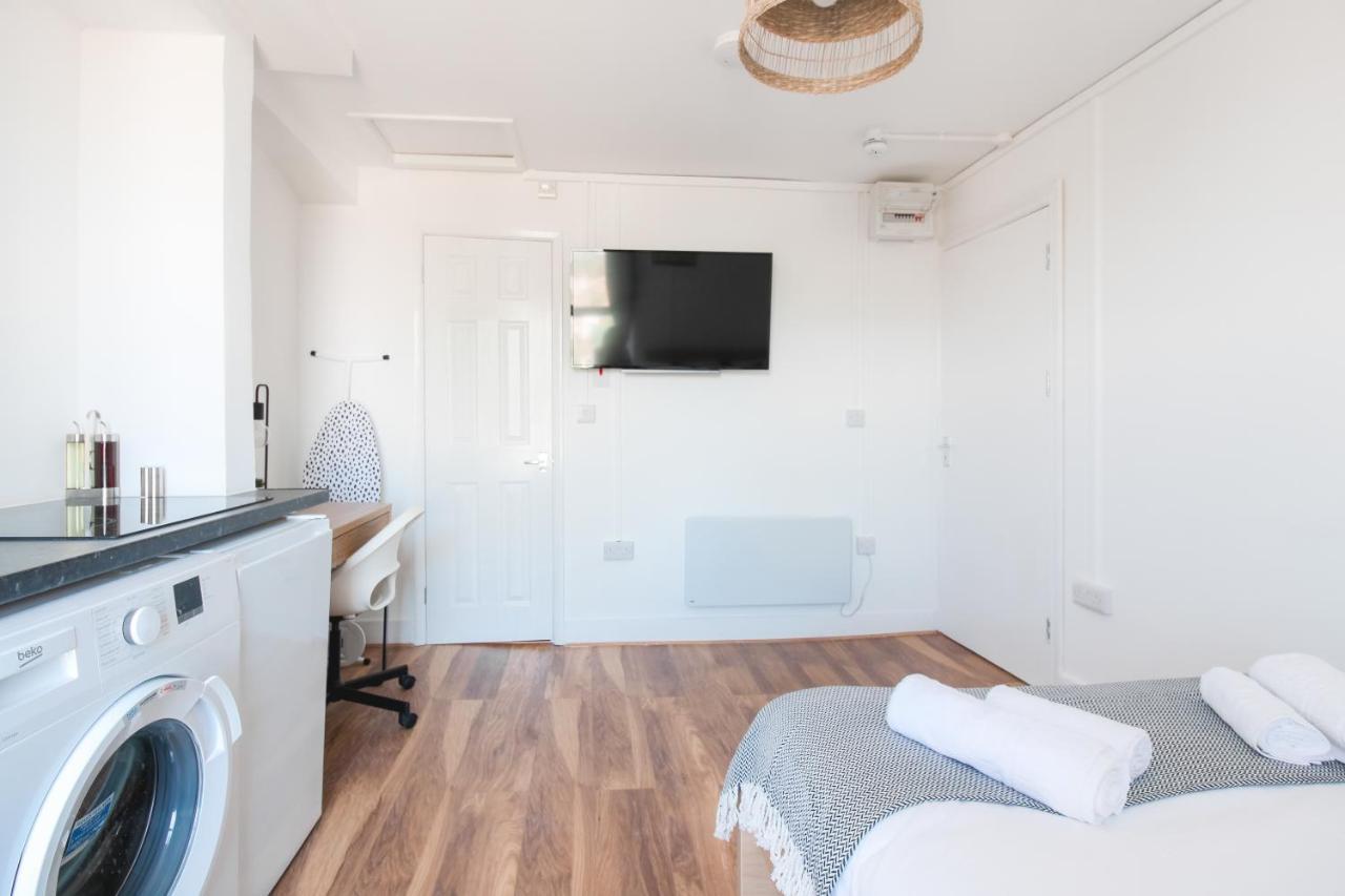 Appartamento Lovely Studio Flats In Hackney Londra Esterno foto