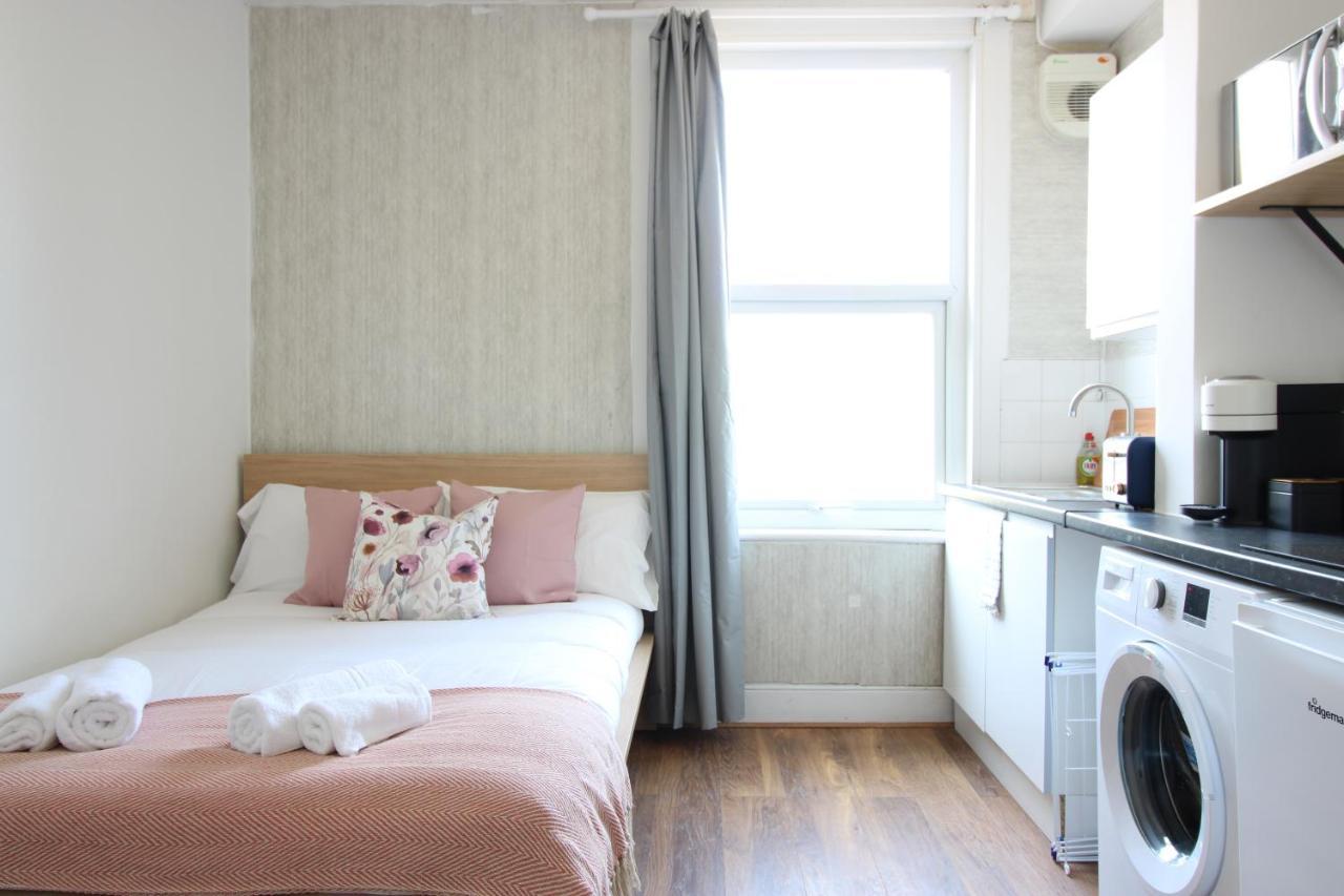 Appartamento Lovely Studio Flats In Hackney Londra Esterno foto