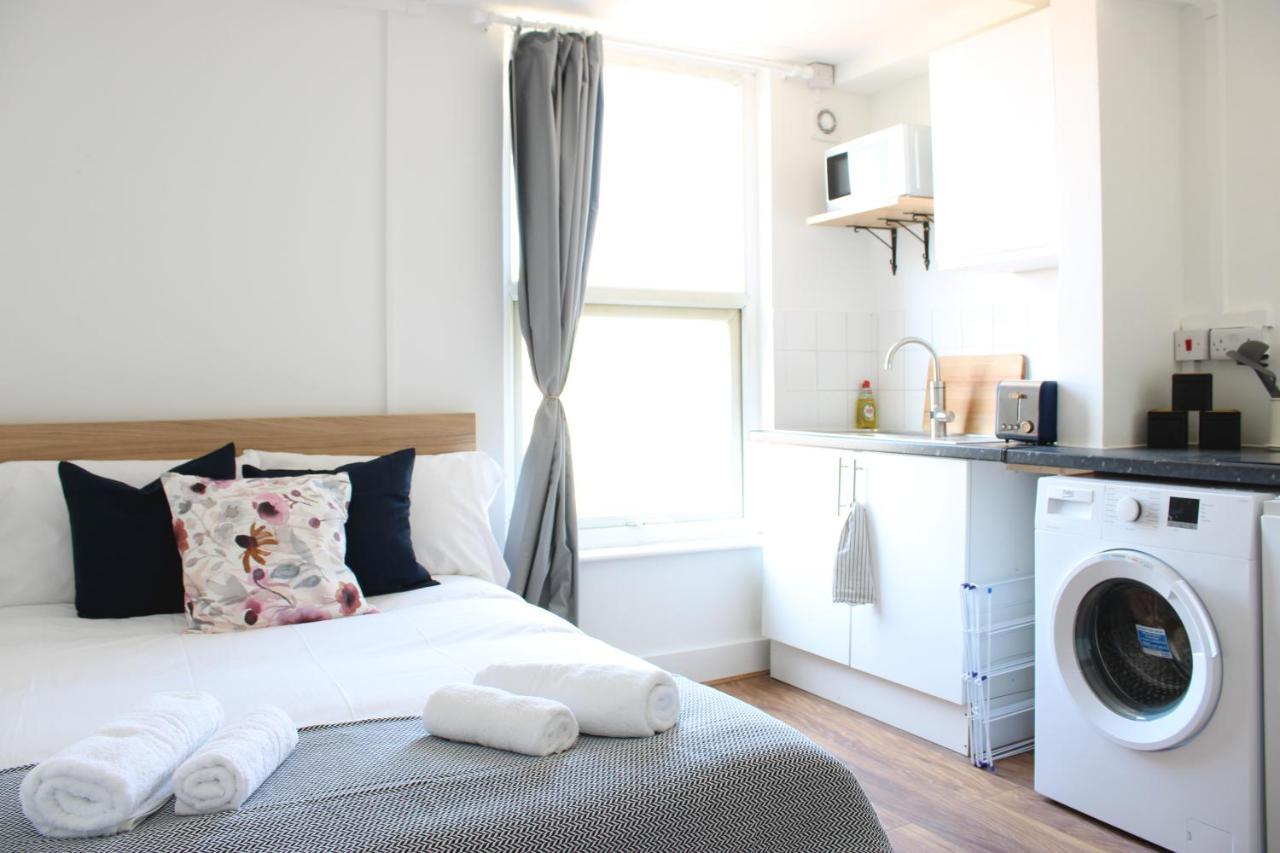 Appartamento Lovely Studio Flats In Hackney Londra Esterno foto